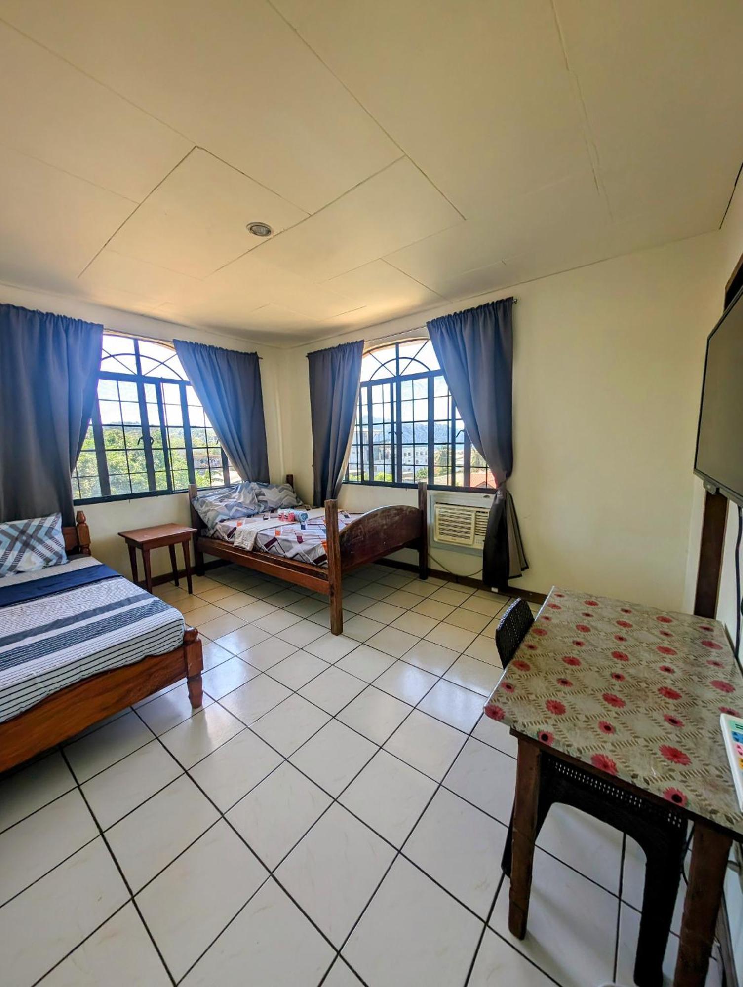 Screaming Gecko Hostel Busuanga Exteriör bild