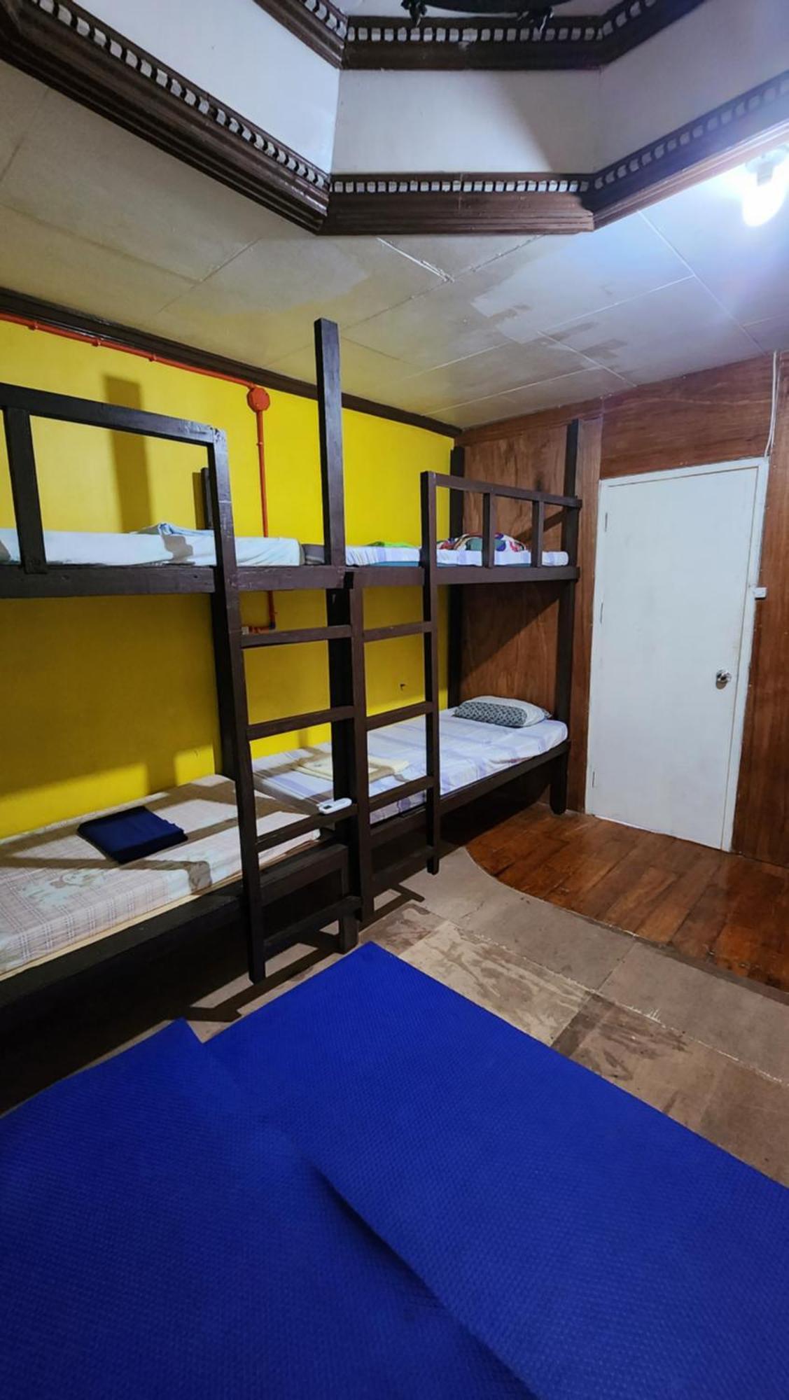 Screaming Gecko Hostel Busuanga Exteriör bild